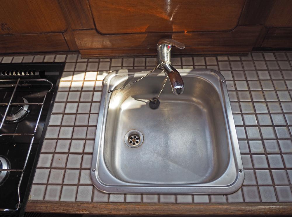 Cabin en avant, H&eacute;bergements